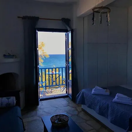 Cavos Studio By The Sea Drios