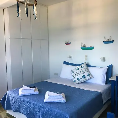 Cavos Studio By The Sea Holiday home *