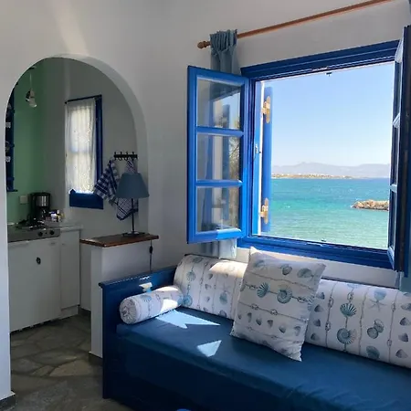 Cavos Studio By The Sea Holiday home Drios