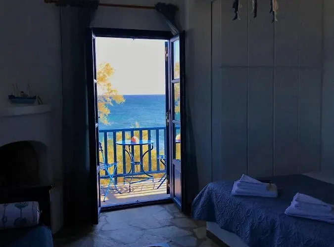 Cavos By The Sea Drios